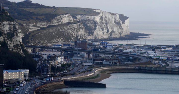 27 migrantes muertos tras hundimiento de embarcación que cruzaba el Canal de la Mancha – Nacional