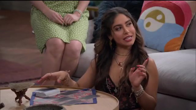 Cinthya Carmona, nativa de Miami, se roba el show de «Pretty Smart» de Netflix – WSVN 7News |  Noticias de Miami, Clima, Deportes