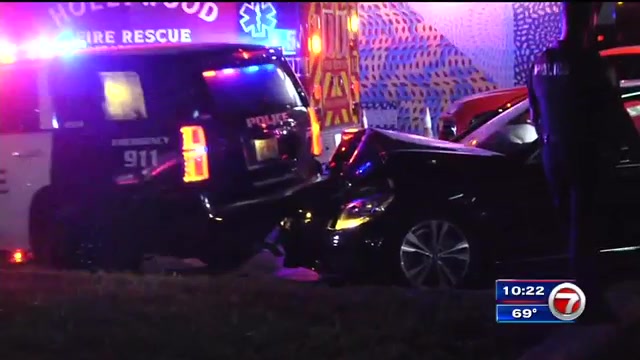 Conductor detiene coche de policía en Hollywood – WSVN 7News |  Noticias de Miami, Clima, Deportes