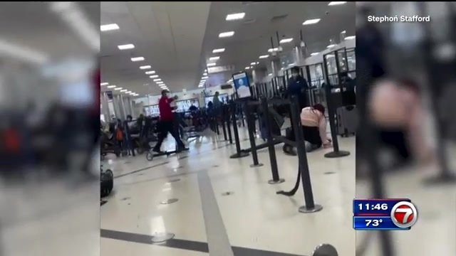El arma del pasajero se disparó accidentalmente en el aeropuerto de Atlanta, lo que provocó pánico y paralización de vuelos – WSVN 7News |  Noticias de Miami, Clima, Deportes