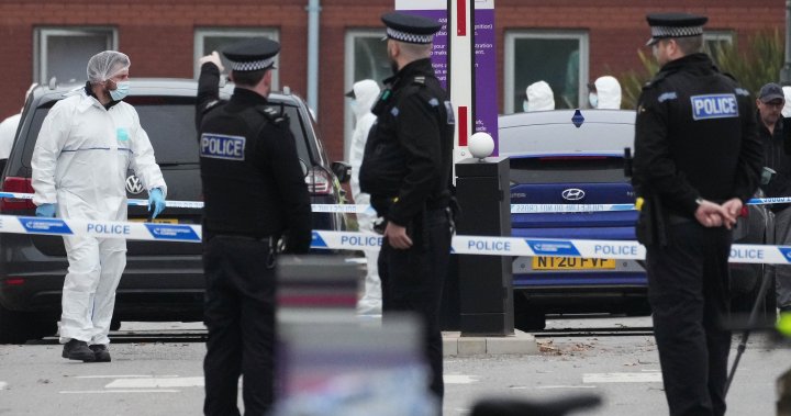 El ‘heroico’ taxista de Liverpool es elogiado por bloquear al bombardero dentro de la cabina en una explosión – National