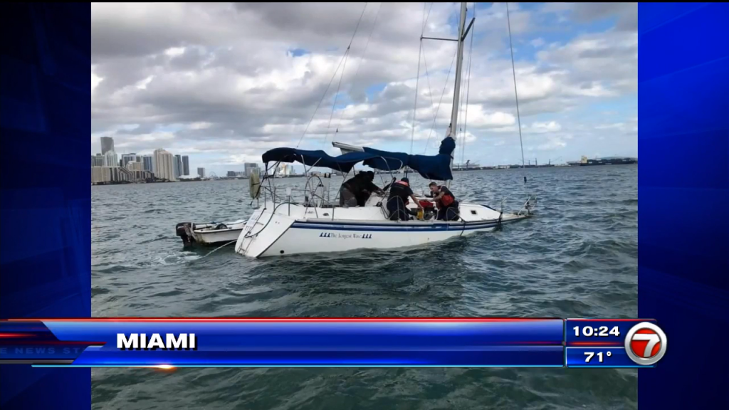 La Guardia Costera ayuda a evitar que el barco se hunda – WSVN 7News |  Noticias de Miami, Clima, Deportes