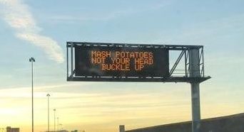 La cartelera de Las Vegas ‘Puré de papas no es tu cabeza’ recibe atención – WSVN 7News |  Noticias de Miami, Clima, Deportes