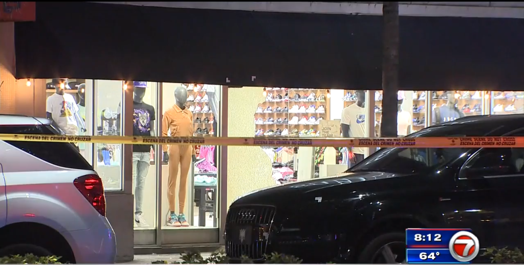 La policía investiga los disparos fuera de la tienda de Miami Beach – WSVN 7News |  Noticias de Miami, Clima, Deportes