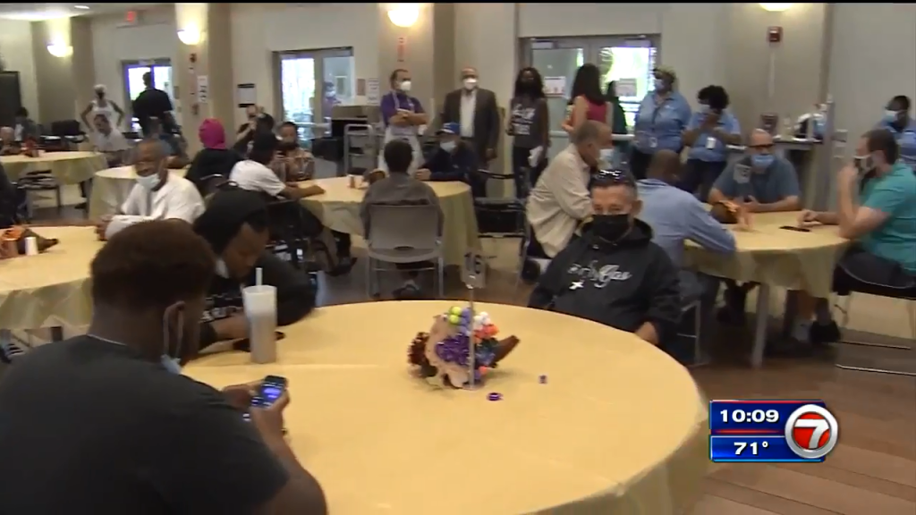 Las organizaciones del sur de la Florida regresan este Día de Acción de Gracias – WSVN 7News |  Noticias de Miami, Clima, Deportes