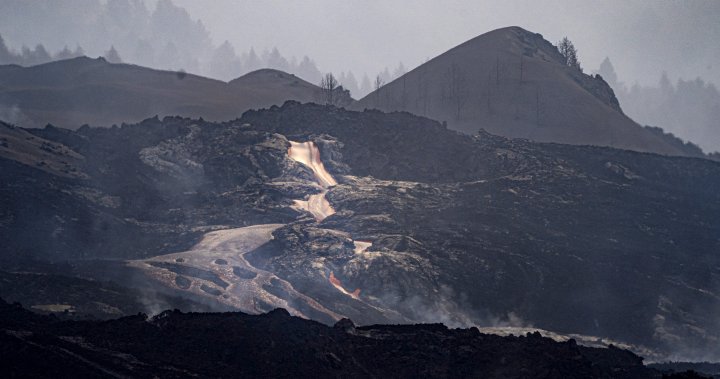 Nuevas velocidades de lava del volcán la Palma, amenazando con más daños a la tierra – National