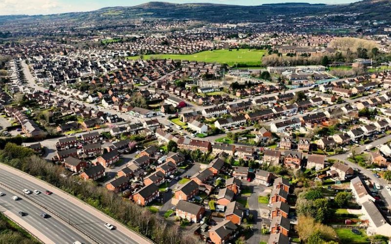 Adquisición de tierras y reasentamiento en  Colombia}: estrategias efectivas para empresas y comunidades