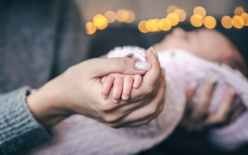 Subrogación y FIV: información sobre riesgos para personas de Costa Rica