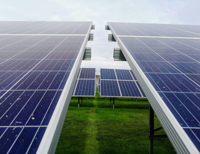 ¿Qué paneles solares elegir para tu casa en Panamá? Descúbrelo aquí
